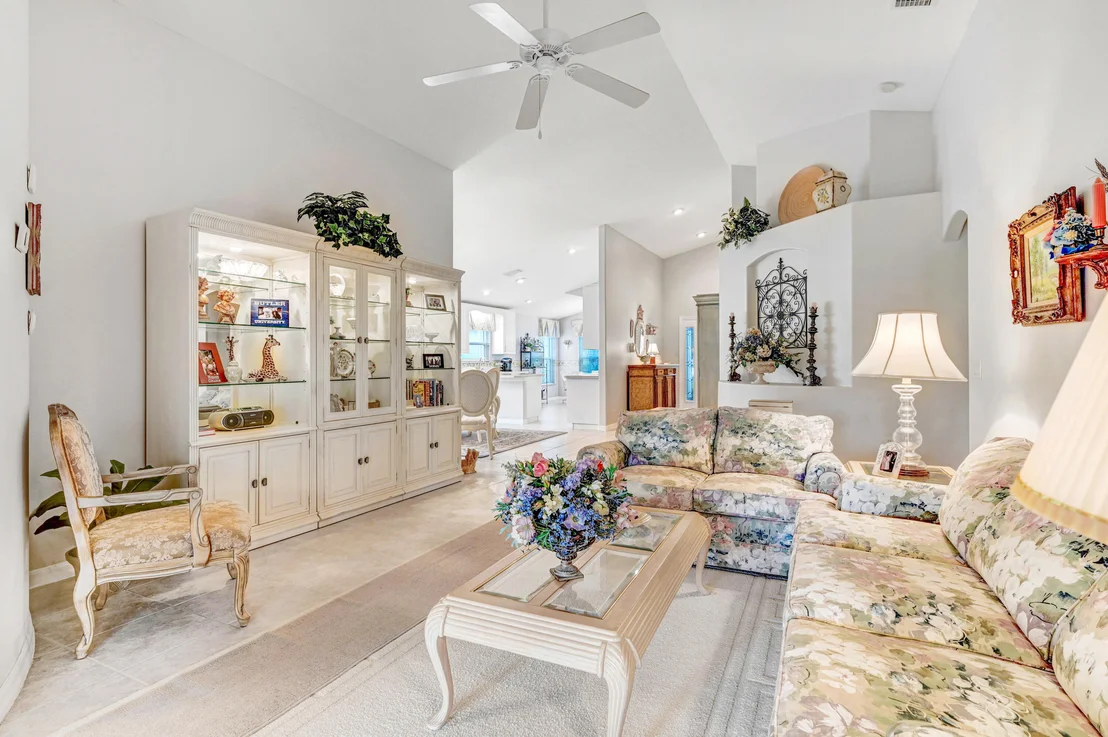 Photo of 6934 Renshaw Drive