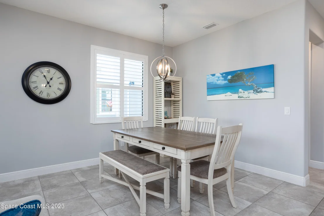 Photo of 7327 Bluemink Lane