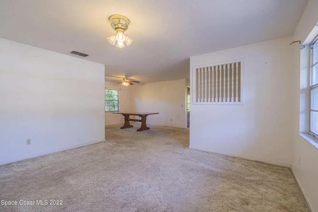 Photo of 936 Clayton Drive