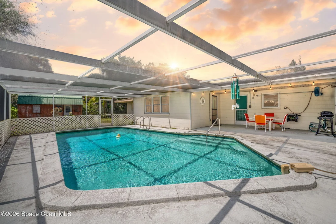 Photo of 2414 Greenway Drive