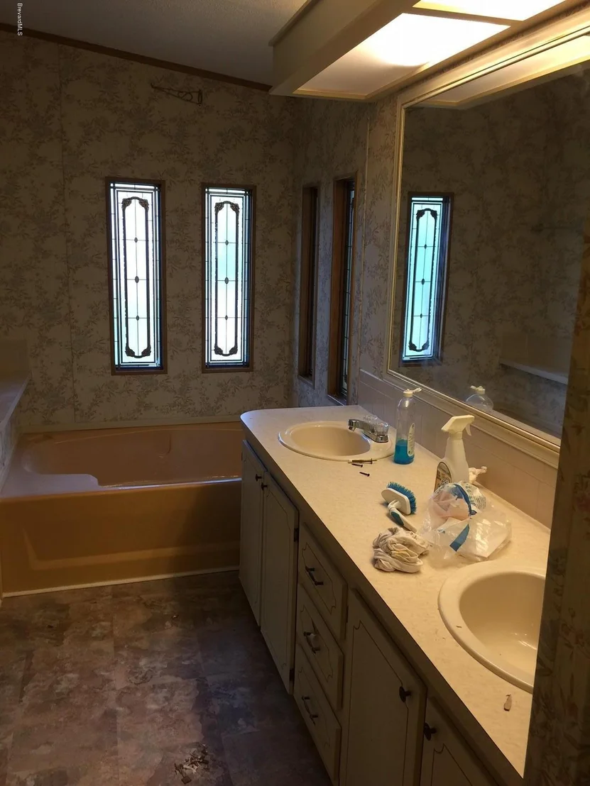 Photo of 4353 Twin Lakes Drive