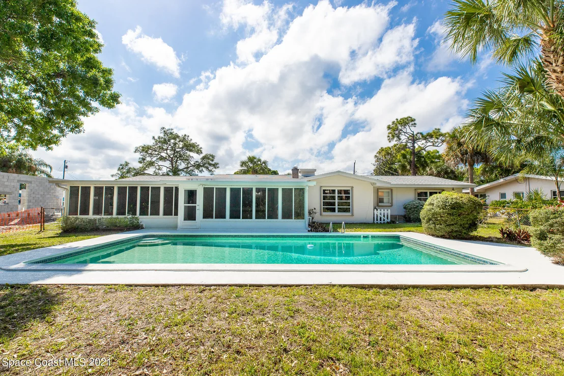 Photo of 2615 Forest Drive