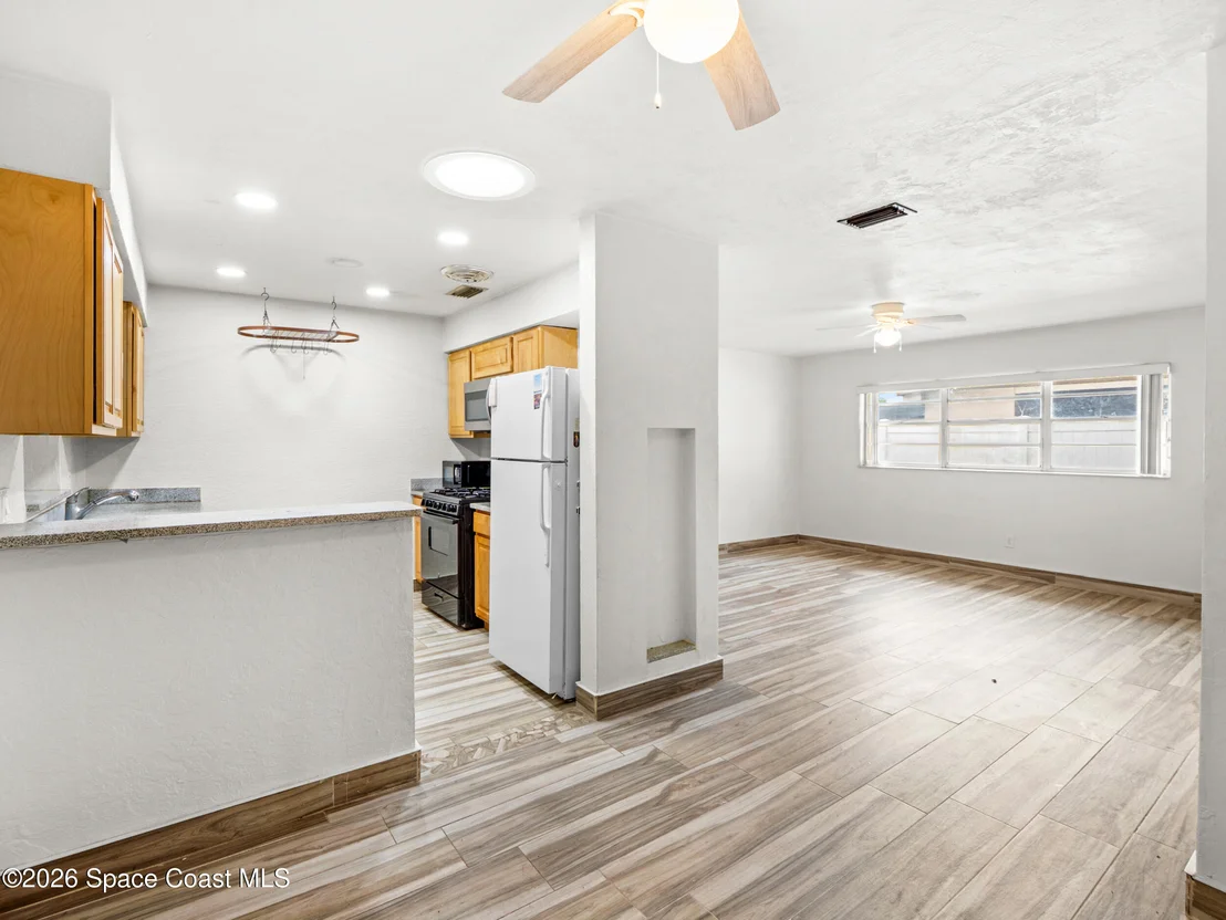 Photo of 979 Alexia Street