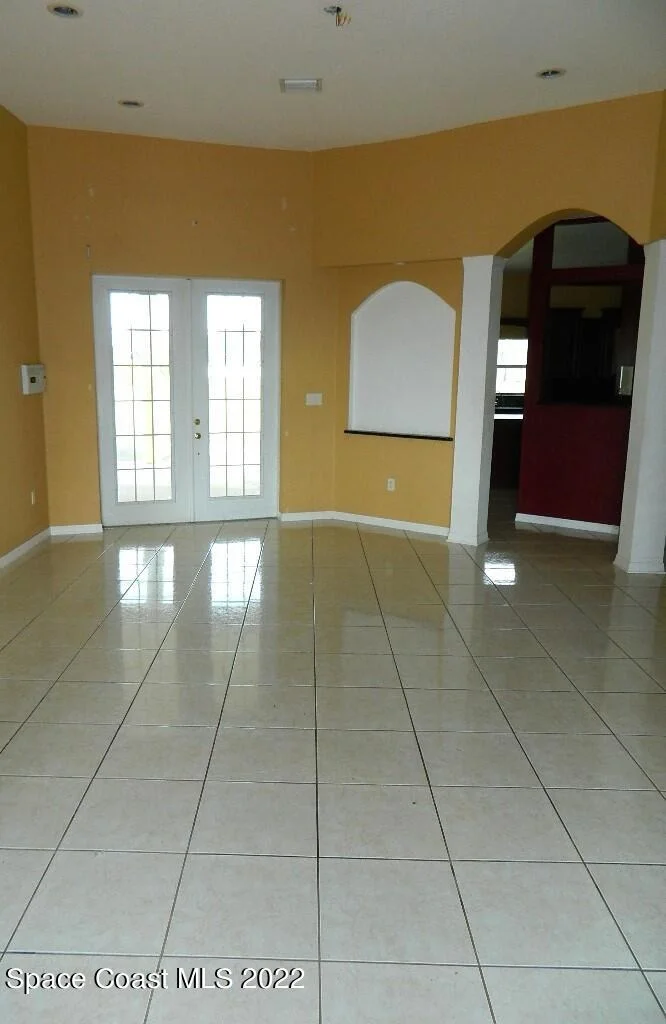 Photo of 907 Bluegrass Lane