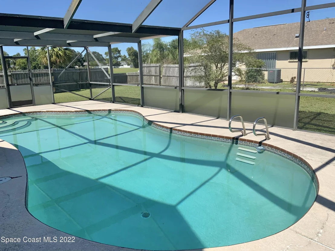 Photo of 1303 Cherry Hills Road NE