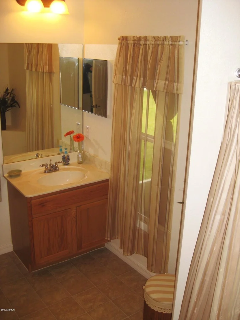 Photo of 1306 NW Jupiter Boulevard