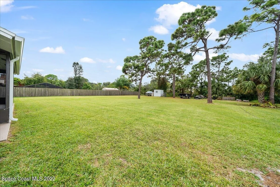Photo of 3273 Fairview Drive
