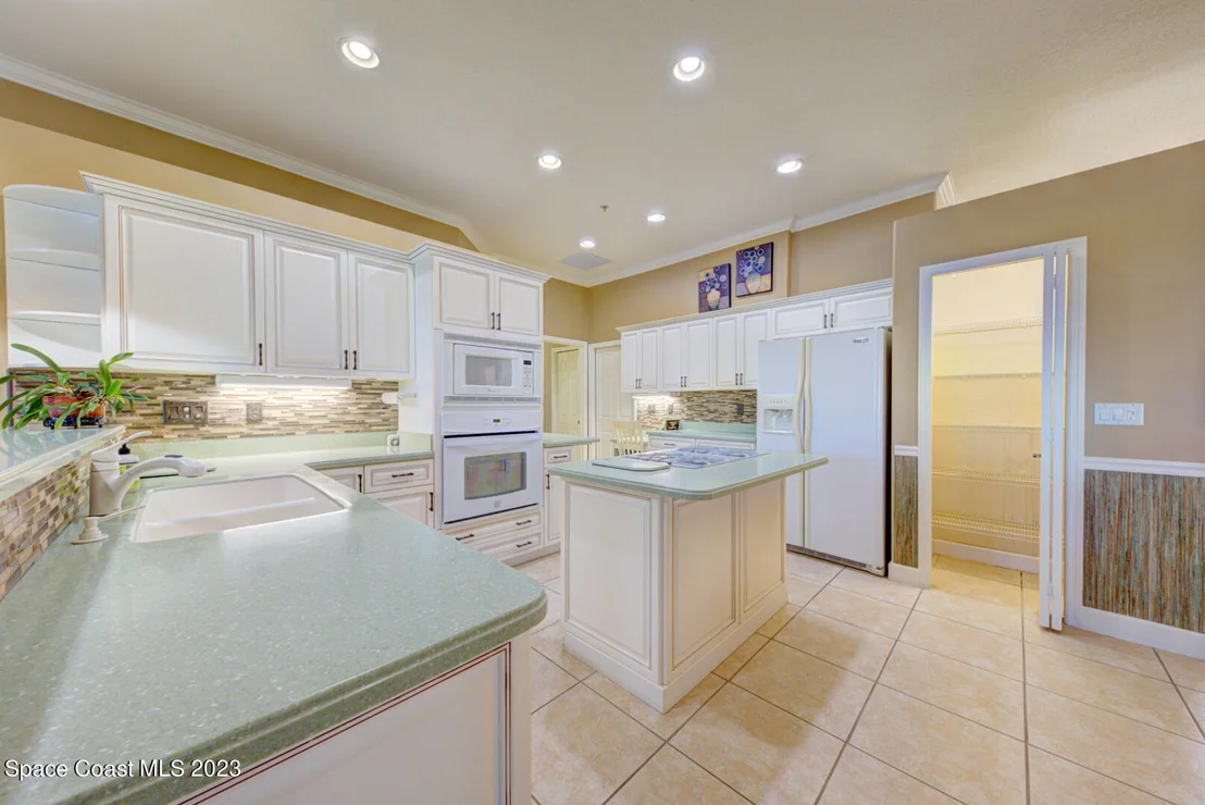 Photo of 2614 Canterbury Circle