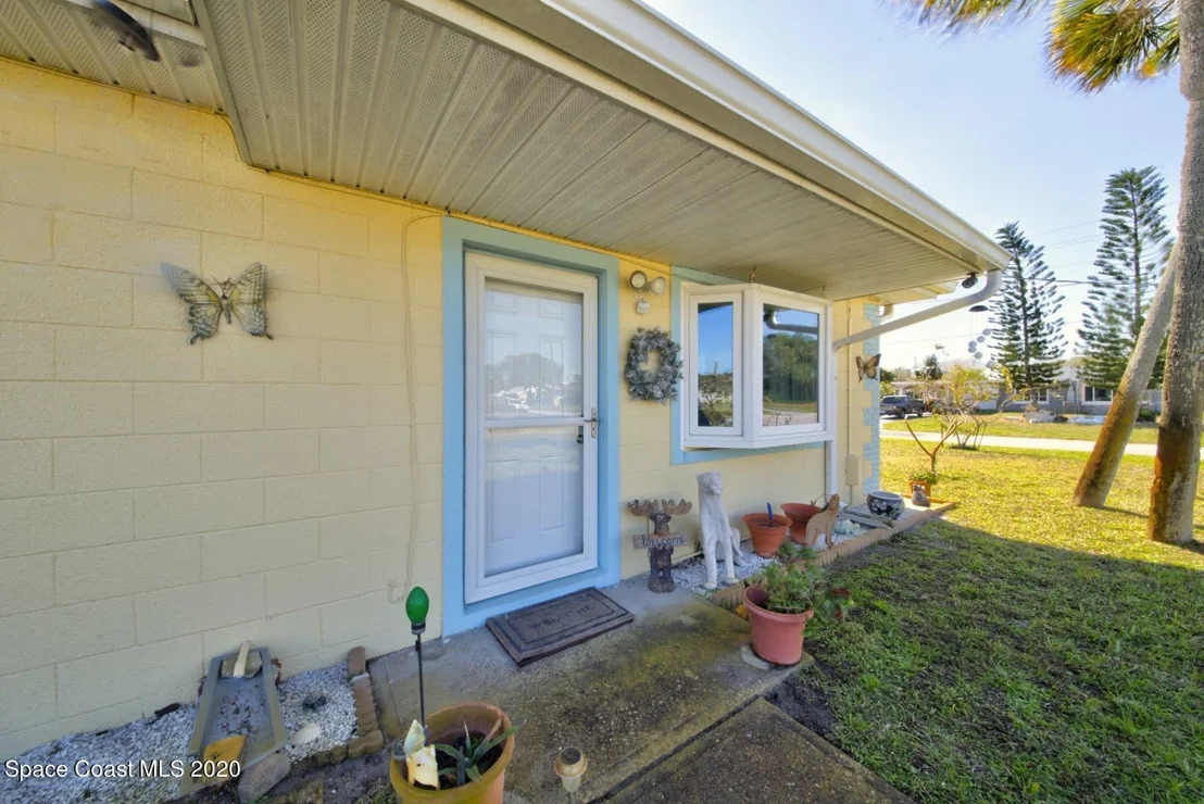 Photo of 301 Orchid Boulevard