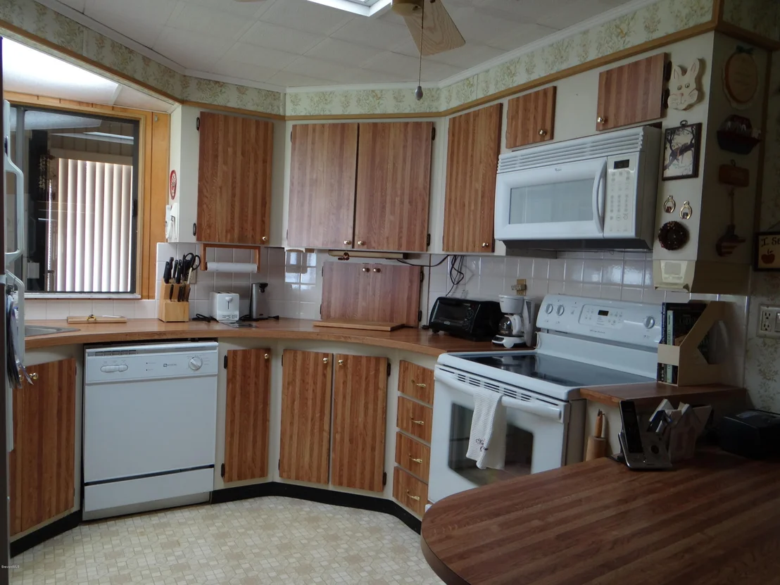 Photo of 527 Lee Court