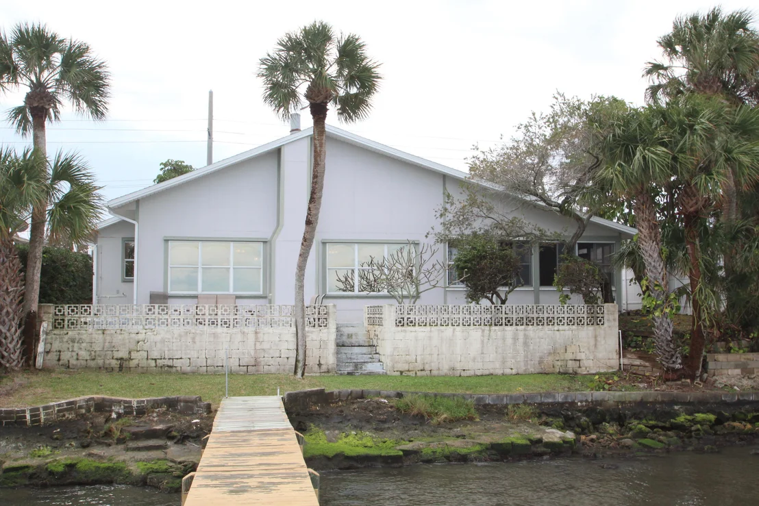 Photo of 2303 Pineapple Avenue