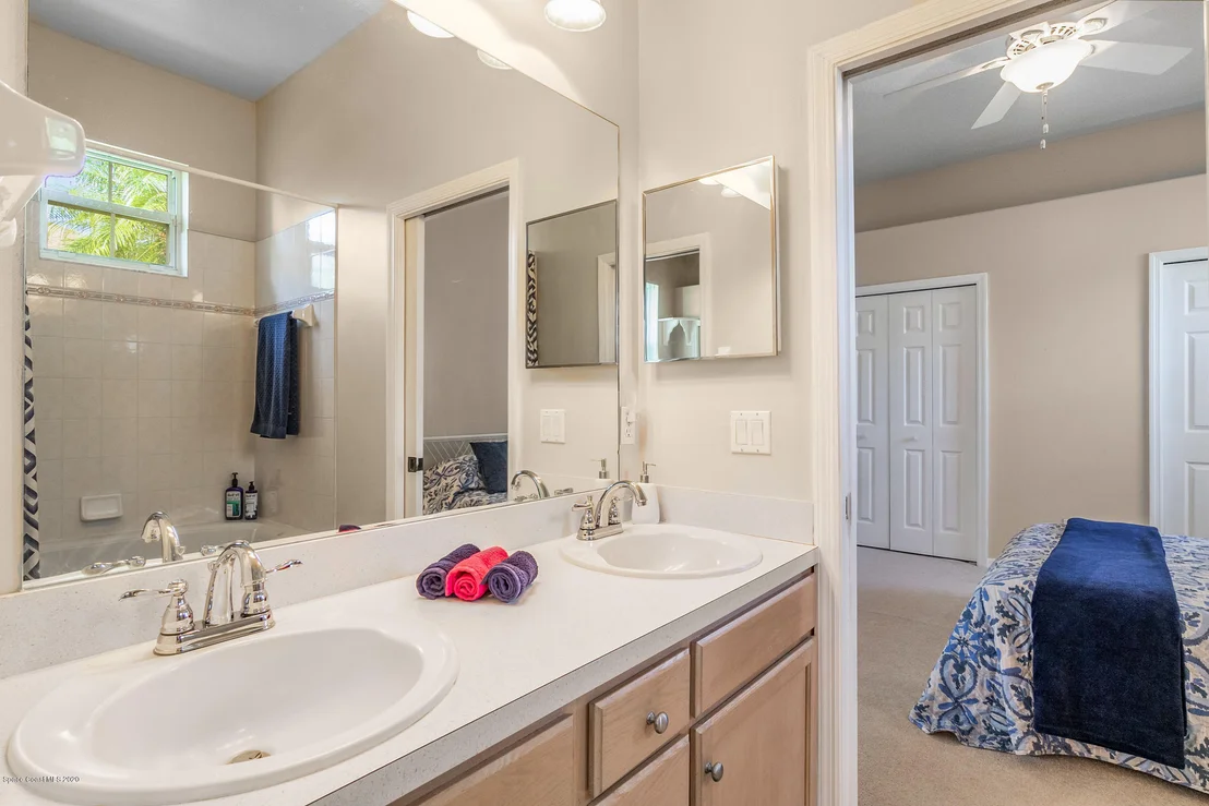 Photo of 978 Wildwood Drive