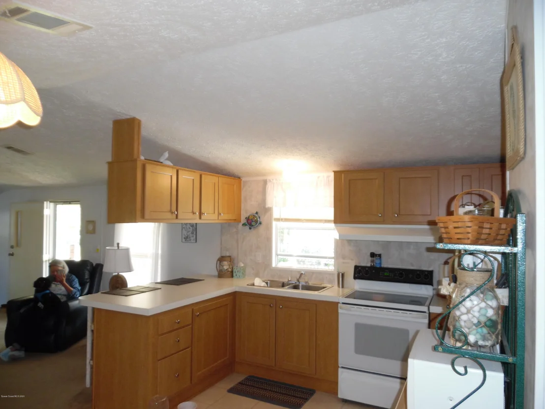 Photo of 327 Pineapple Street
