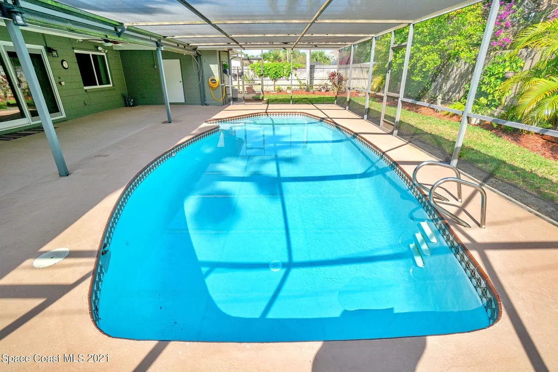 Photo of 1096 Madrid Road