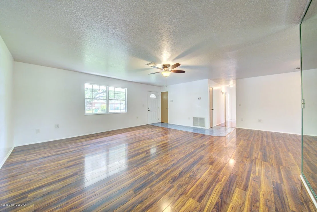 Photo of 723 Aurora Street