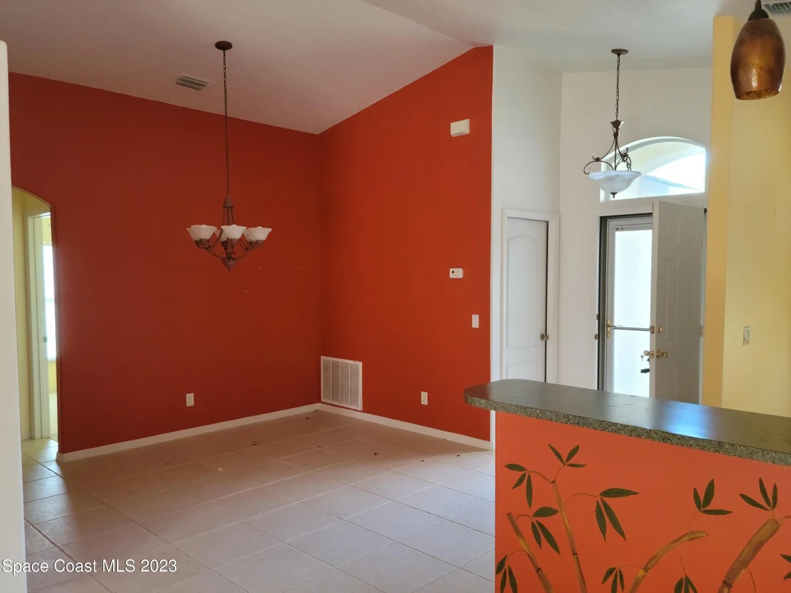 Photo of 2219 Spring Creek Circle NE