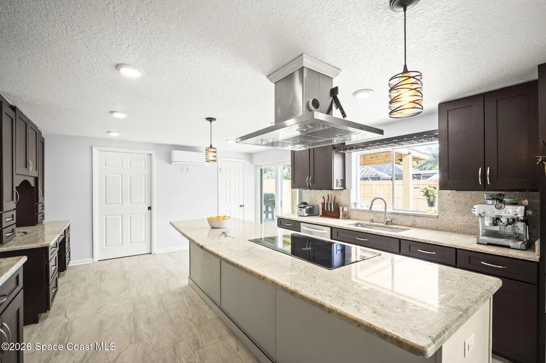 Photo of 500 Seabreeze Drive