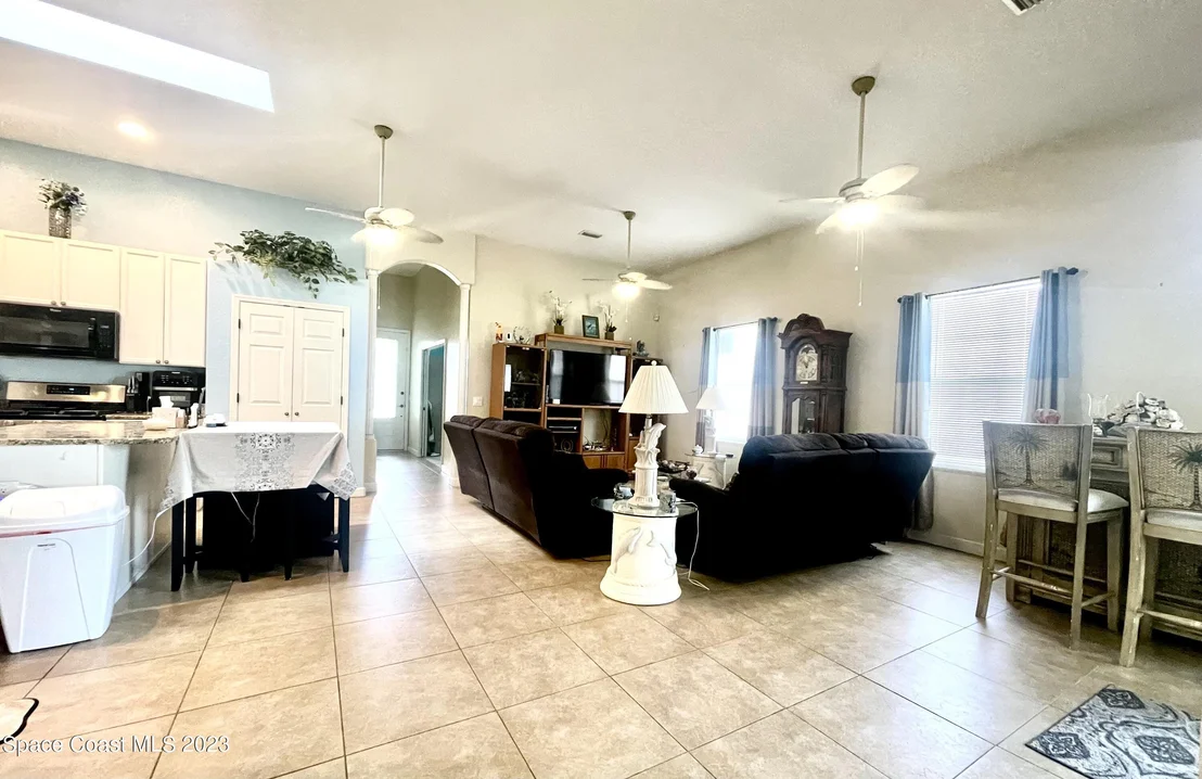 Photo of 471 Carley Lane