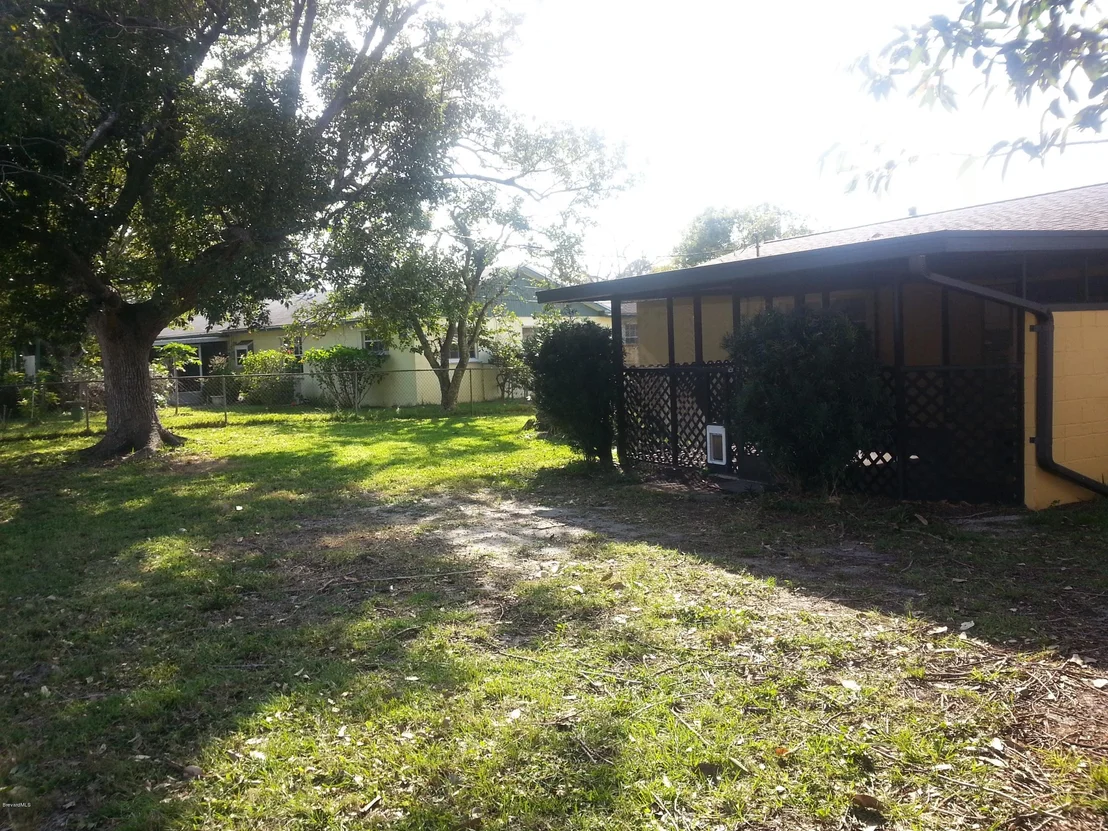 Photo of 1442 Floyd Drive