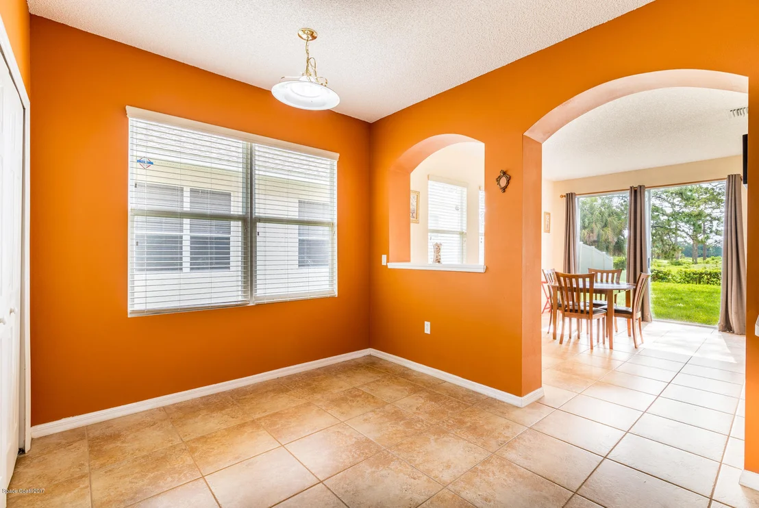 Photo of 981 Hollister Drive