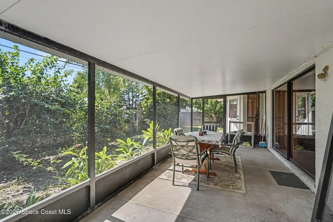 Photo of 225 Chalet Avenue