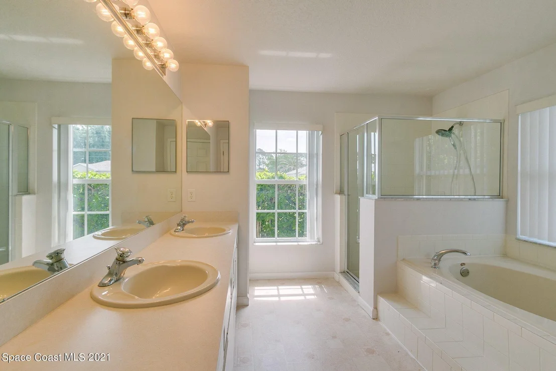 Photo of 6480 Leonard Avenue