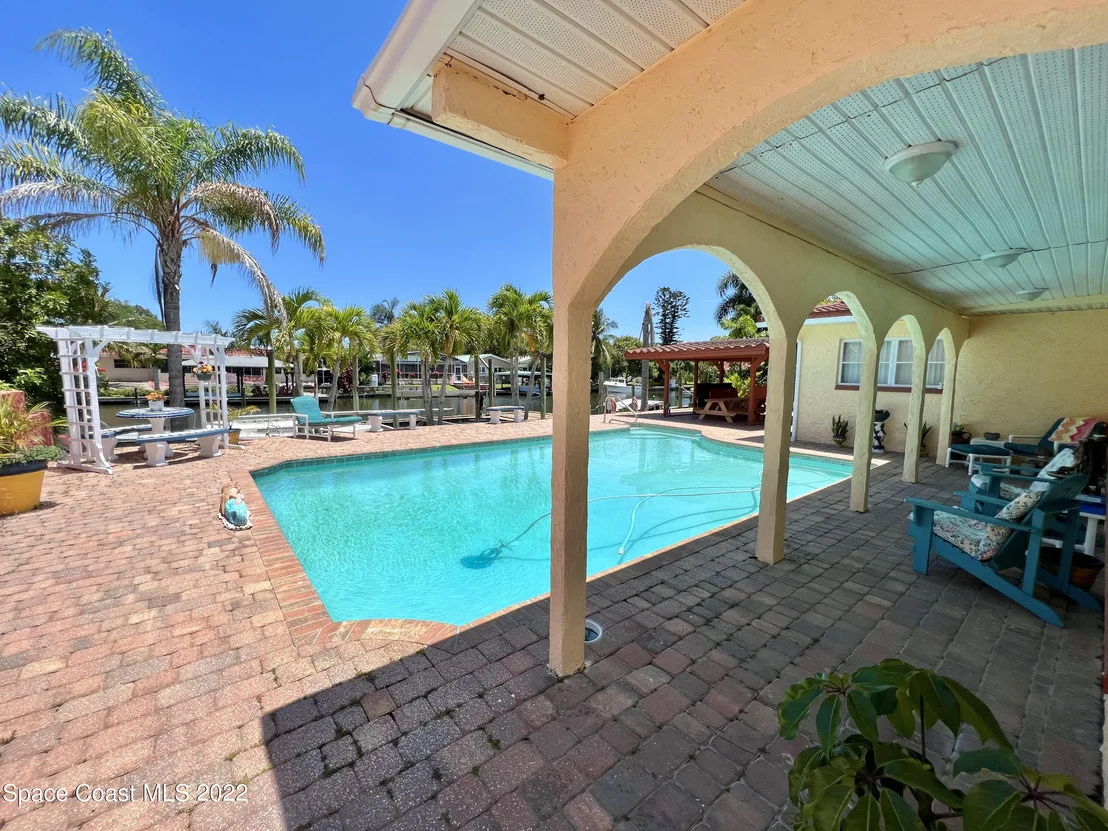 Photo of 16 Sloop Drive