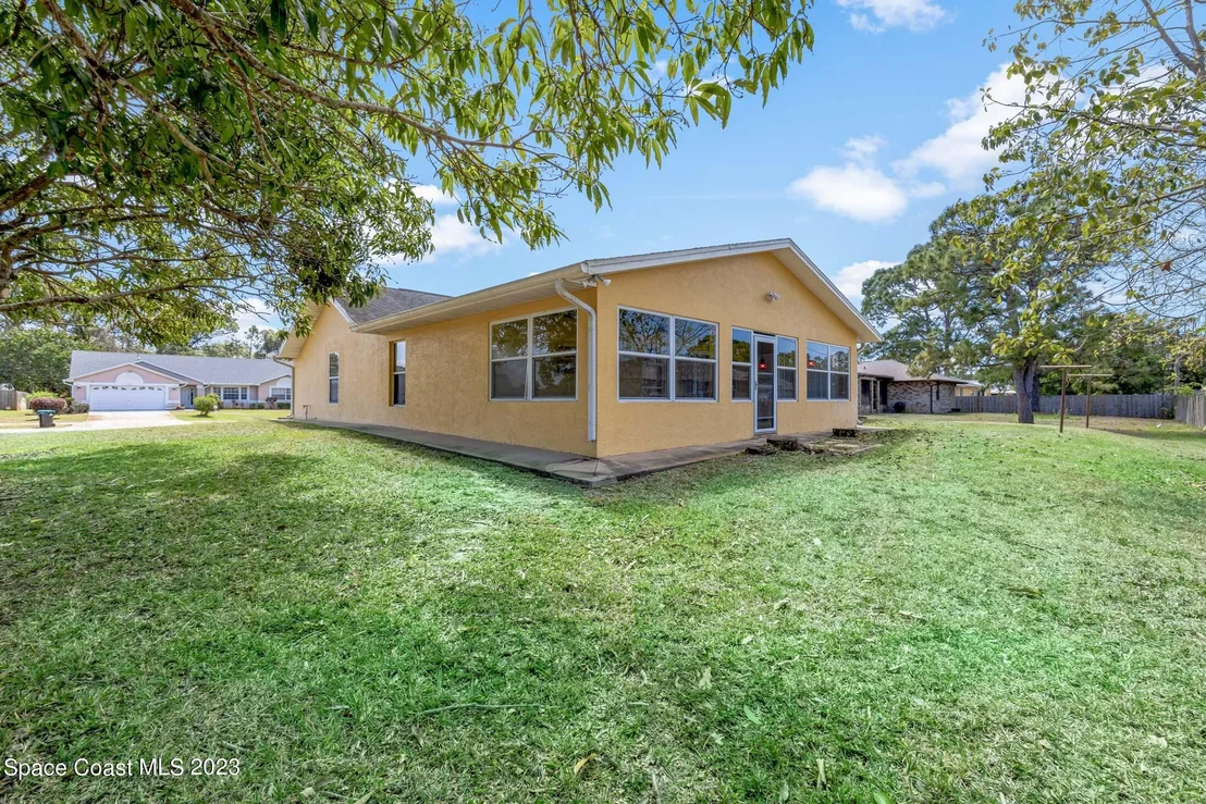 Photo of 141 Hammock Road SE