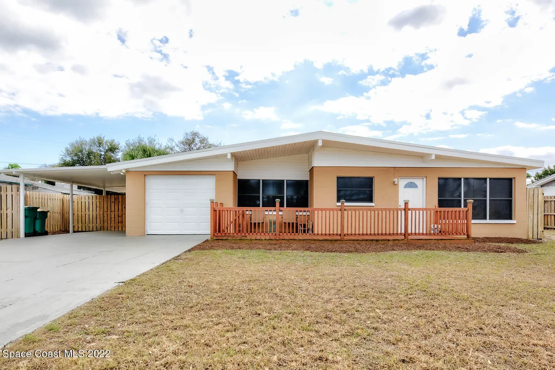 Photo of 201 W Alma Drive