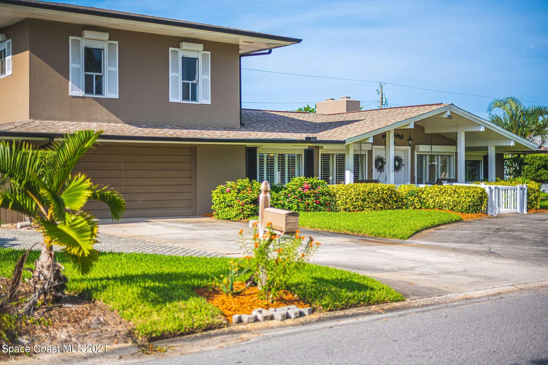 Photo of 616 Hibiscus Trail