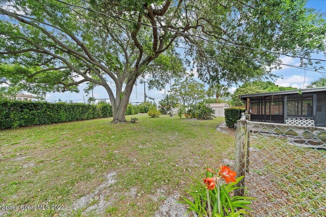 Photo of 926 Glenmore Circle