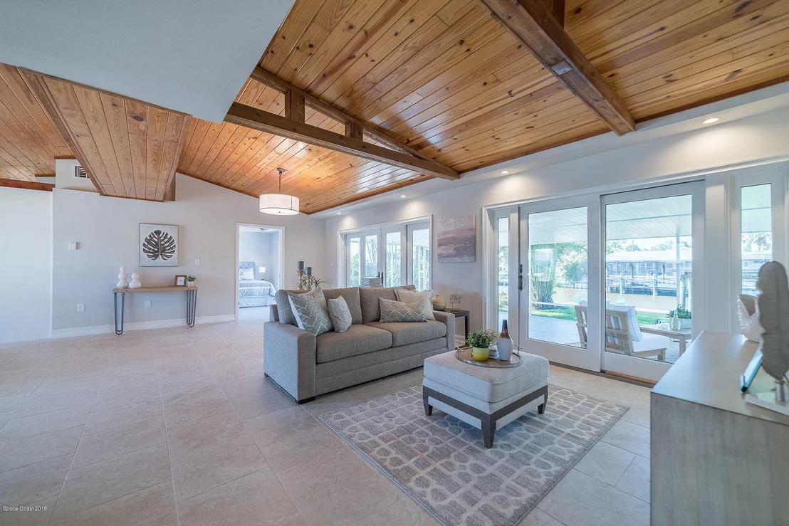 Photo of 417 Cardinal Drive