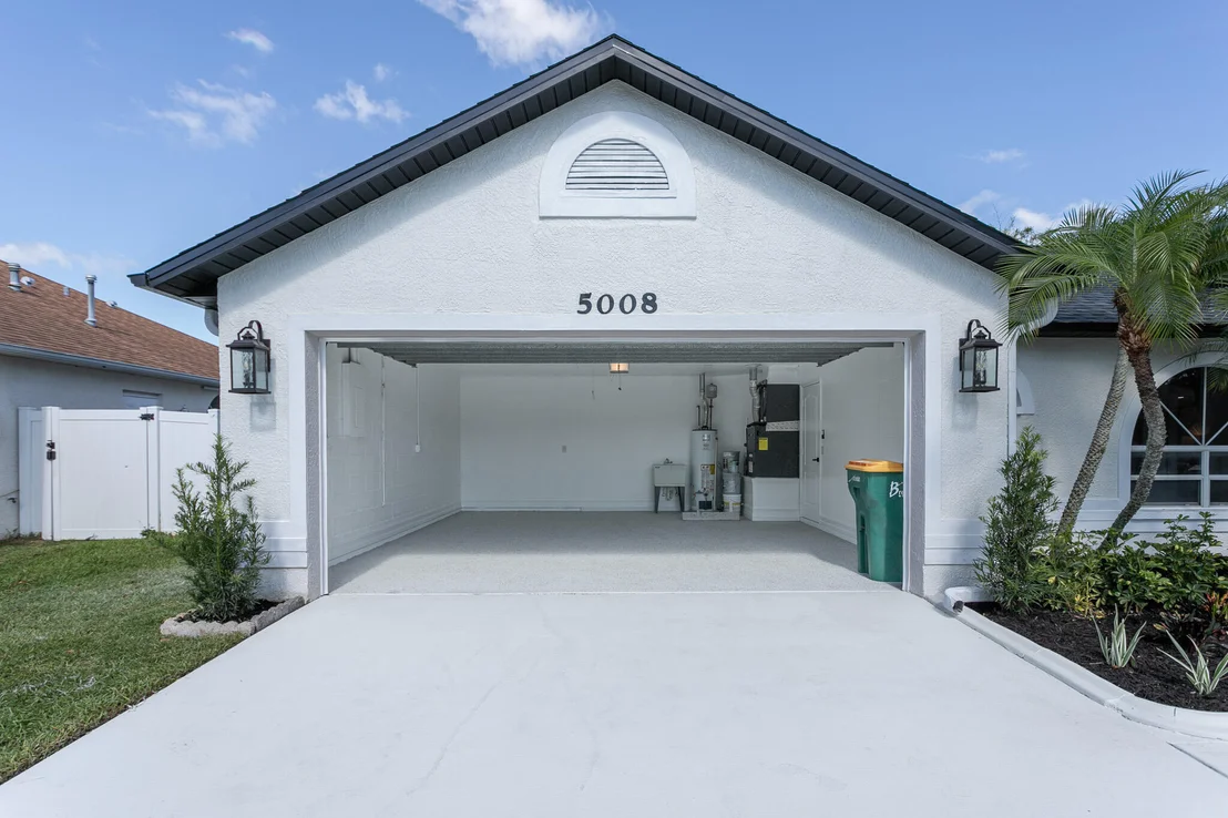 Photo of 5008 Alamanda Drive