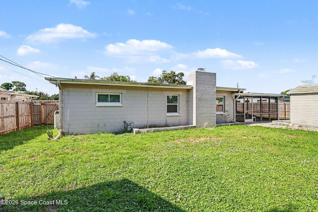 Photo of 990 Demaret Drive