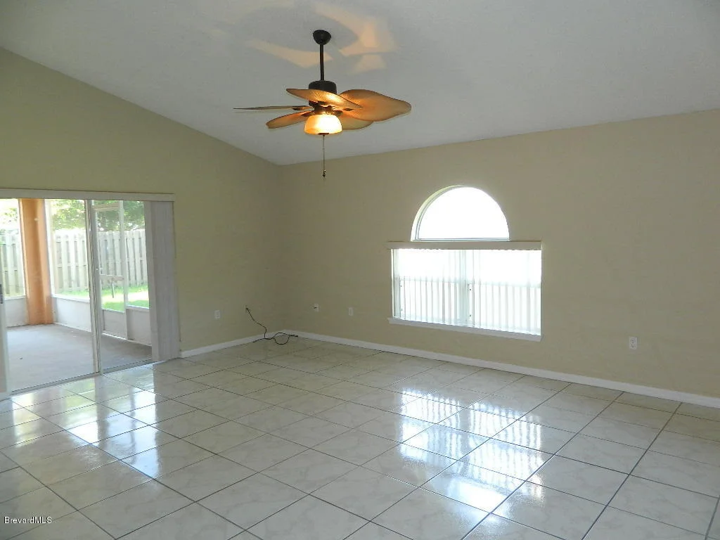 Photo of 1193 Meadow Lake Road
