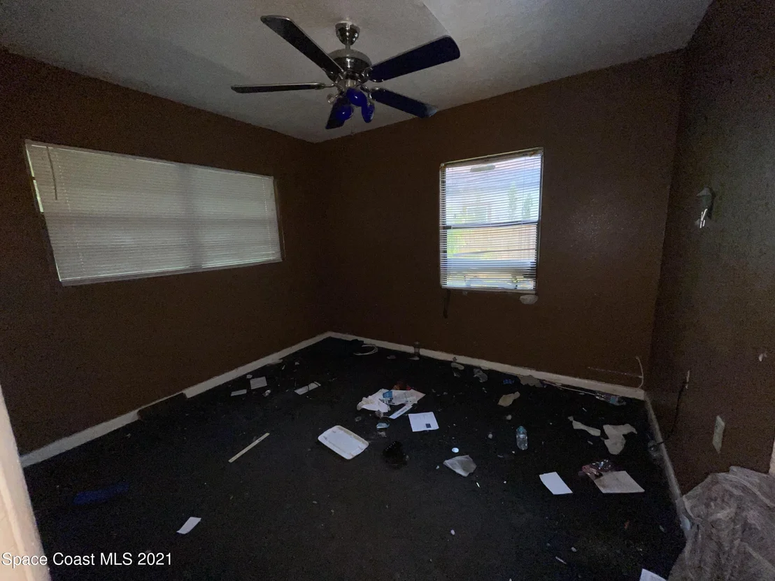 Photo of 350 Palm Avenue
