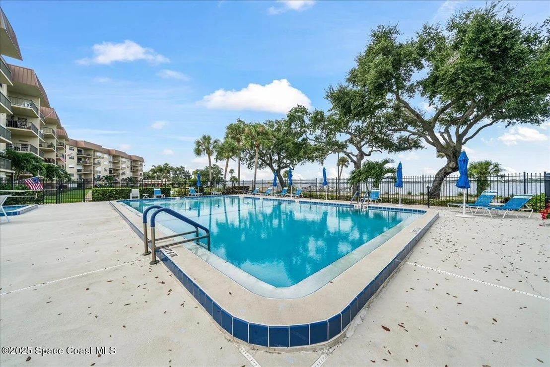 Photo of Unit 303 at 1049 Rockledge Drive