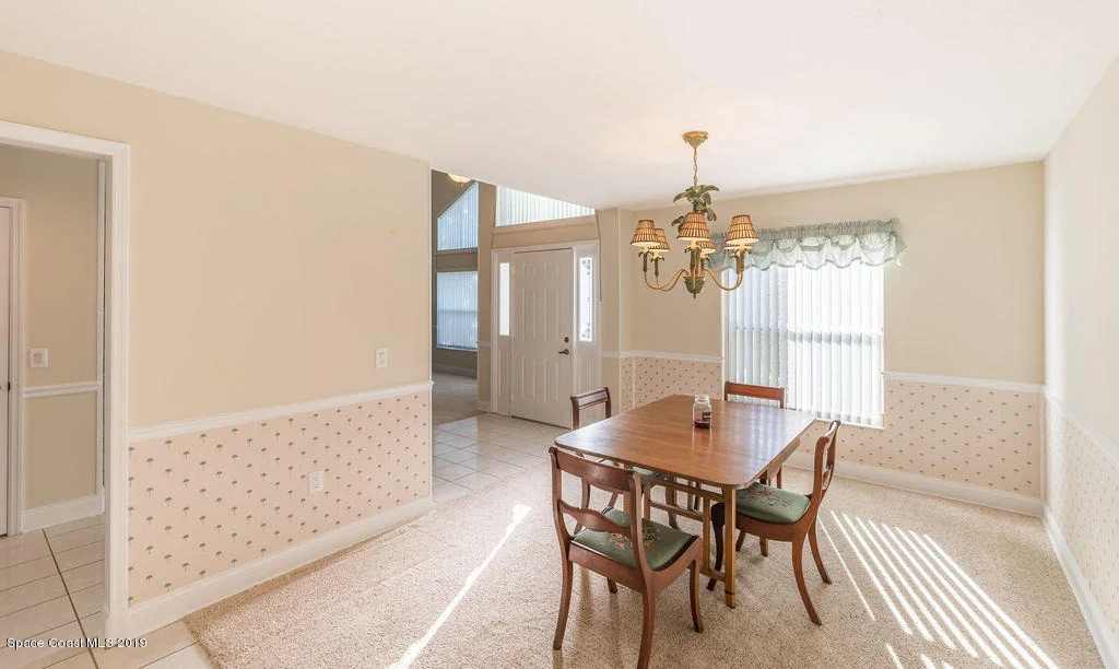Photo of 1484 Wellington Circle