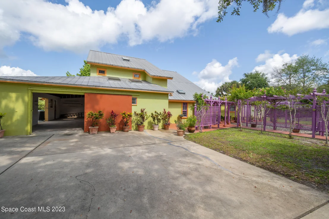 Photo of 360 Rest Haven Road