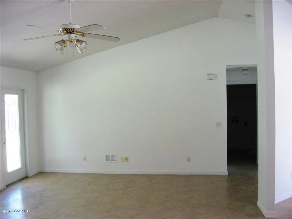 Photo of 1000 Kingfisher Way