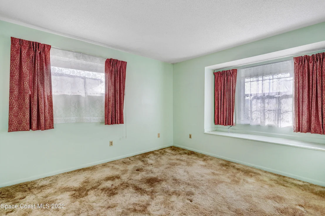 Photo of 773 Angle Street NE