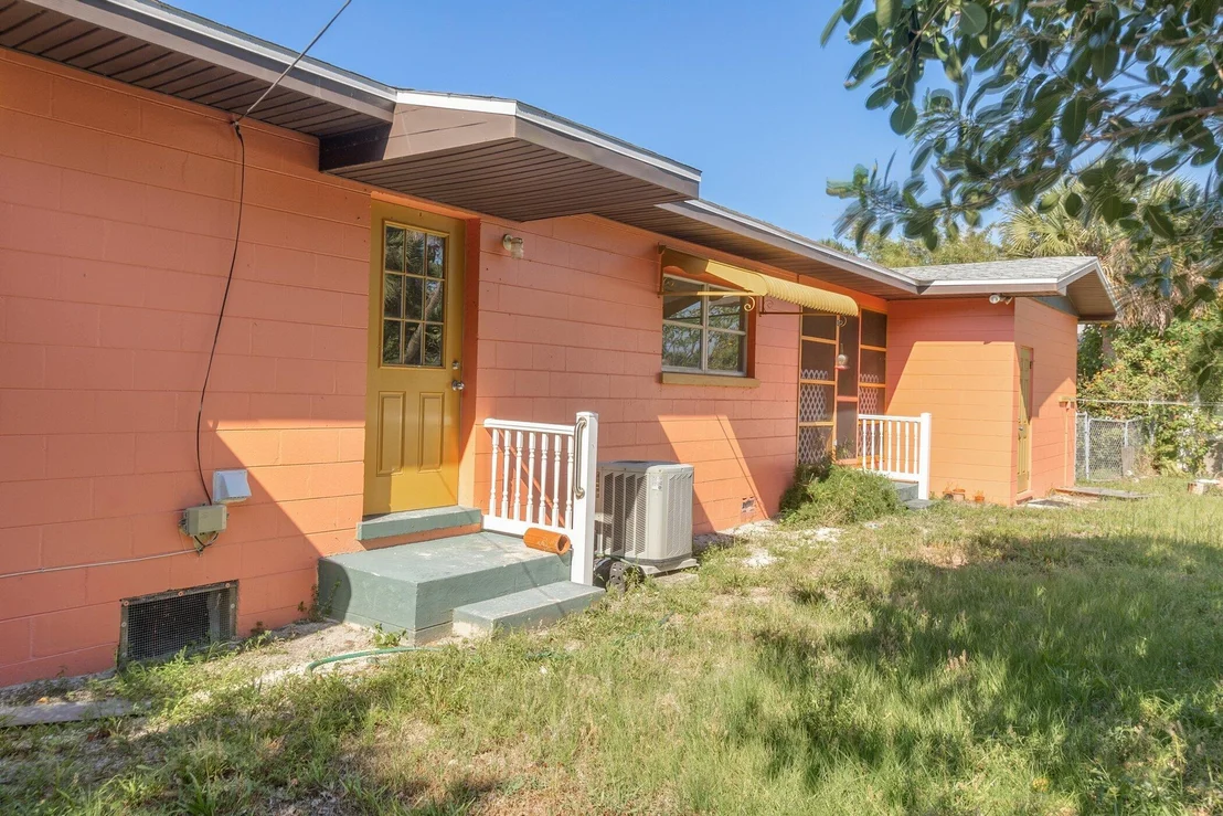 Photo of 114 Lagoon Avenue