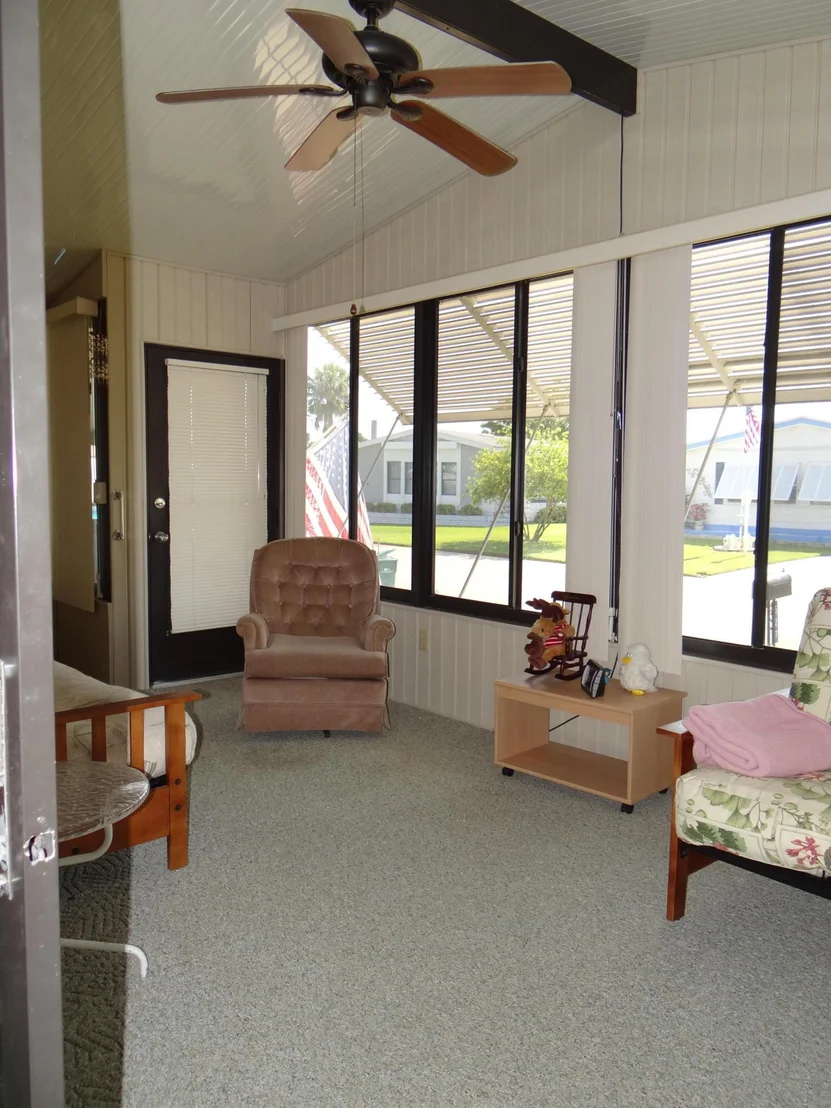 Photo of 527 Lee Court