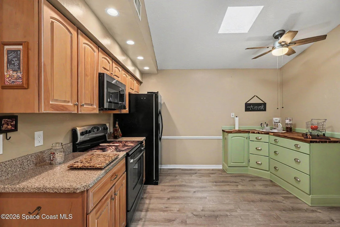 Photo of 594 Pine Forest Court