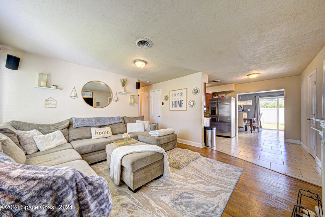 Photo of 1025 Illinois Road