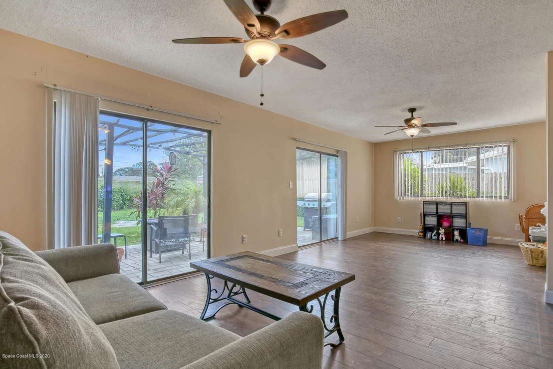Photo of 765 Angle Street NE