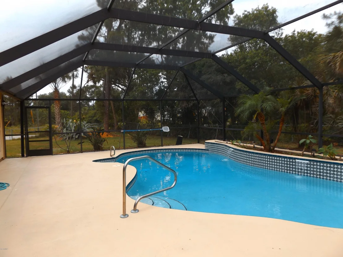 Photo of 5728 Flint Road