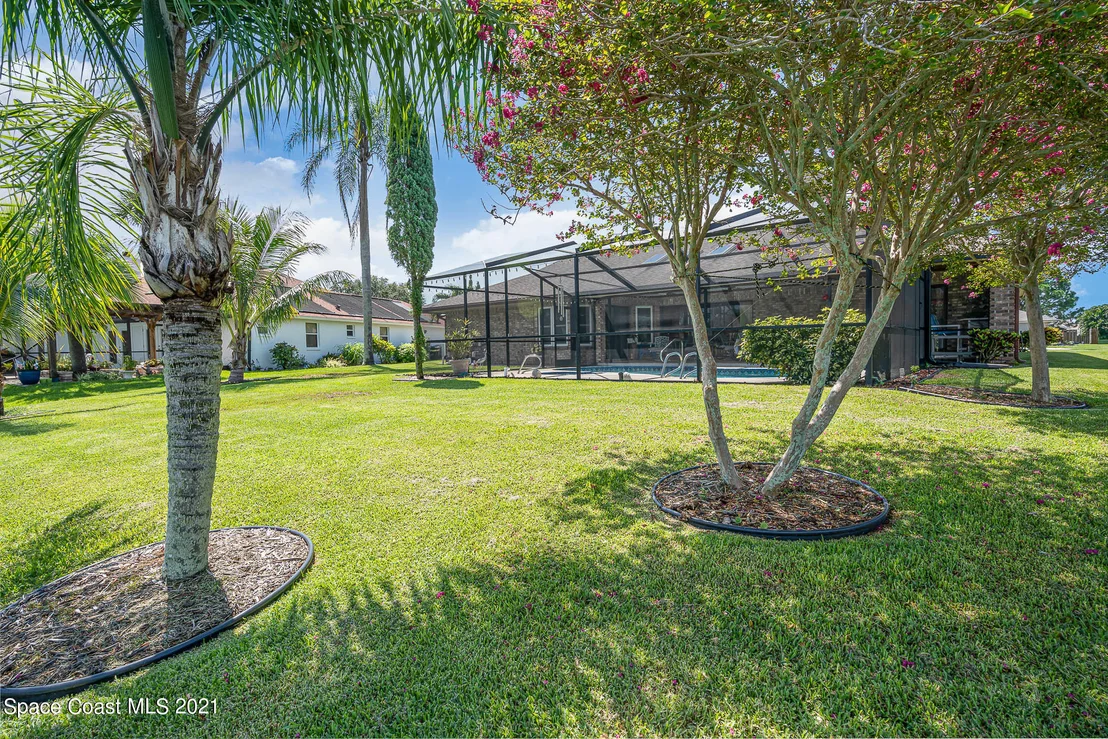 Photo of 1353 Silver Lake Drive