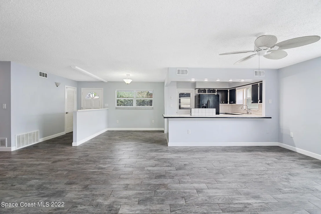 Photo of 104 Bahama Boulevard