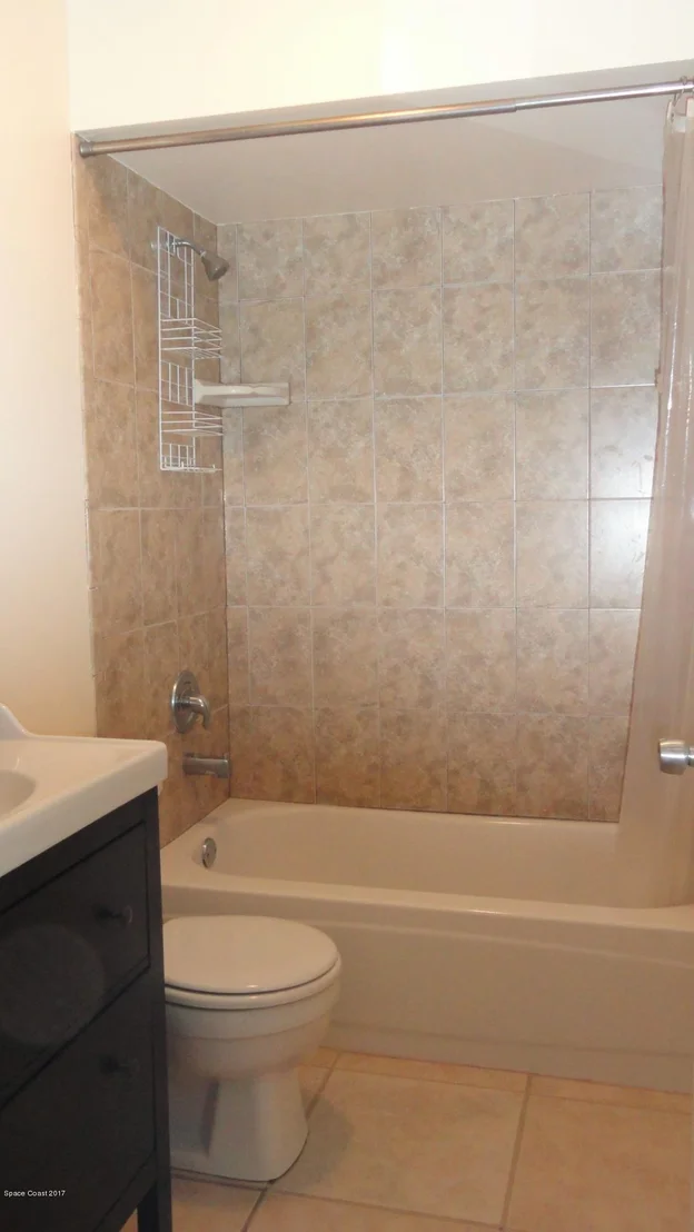Photo of 6836 Cecil Road